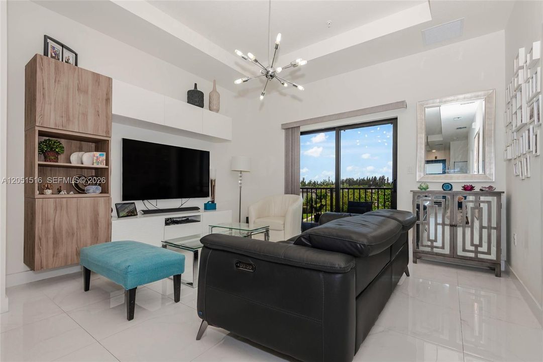 В аренду: $3,150 (2 спален, 2 ванн, 964 Квадратных фут)