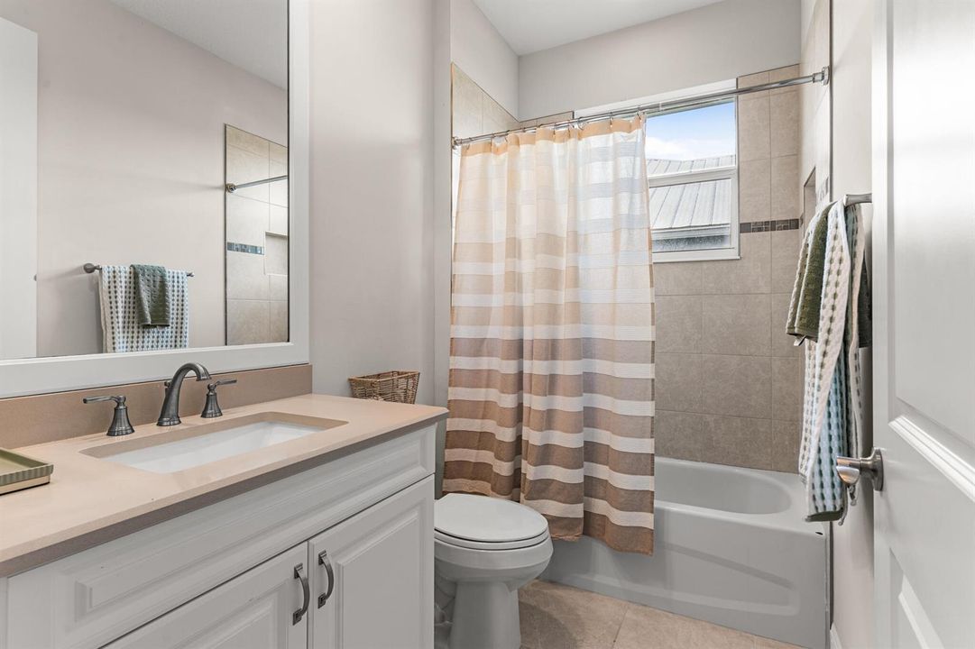Guest Bath 2
