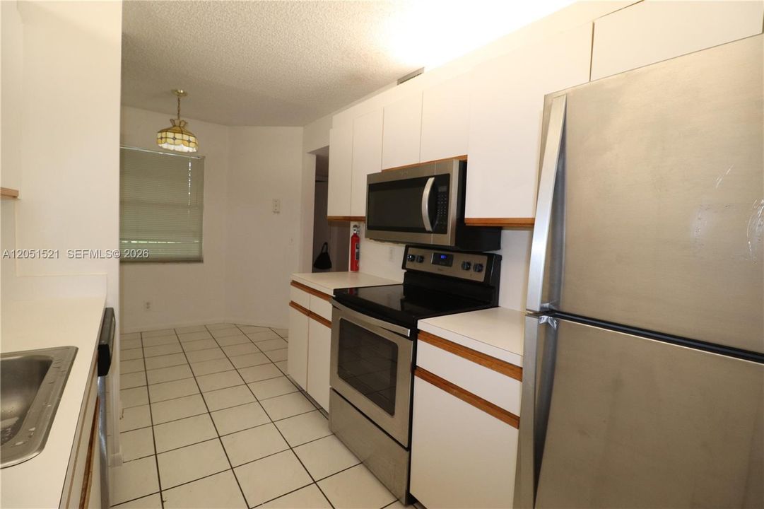 For Rent: $1,900 (2 beds, 2 baths, 1190 Square Feet)