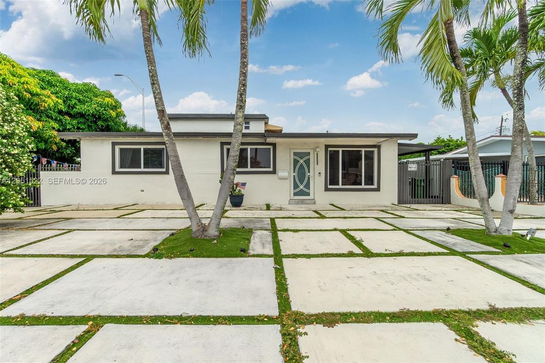 En Venta: $760,000 (4 camas, 2 baños, 1306 Pies cuadrados)