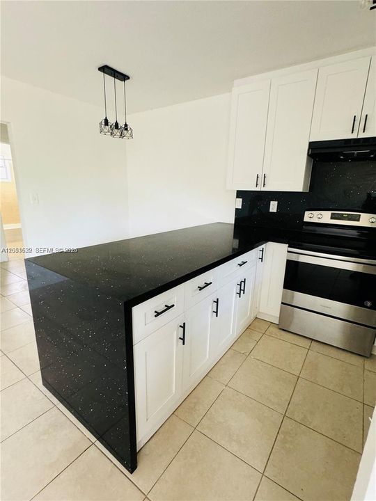 В аренду: $1,600 (1 спален, 1 ванн, 616 Квадратных фут)