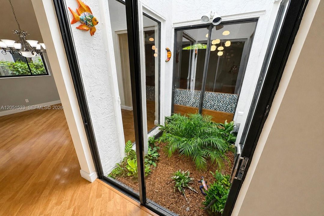 На продажу: $940,000 (4 спален, 2 ванн, 2479 Квадратных фут)