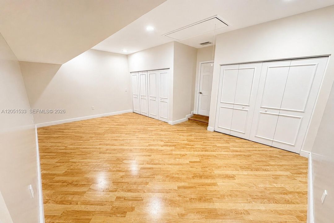На продажу: $940,000 (4 спален, 2 ванн, 2479 Квадратных фут)