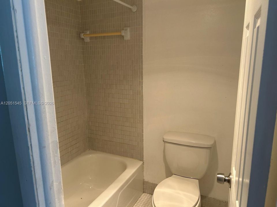 En Renta: $1,800 (2 camas, 2 baños, 1130 Pies cuadrados)