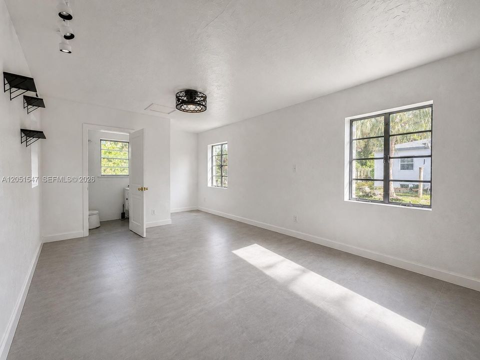 Guest house (studio)
