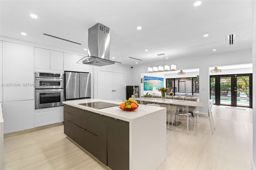 For Rent: $12,000 (4 beds, 3 baths, 1957 Square Feet)