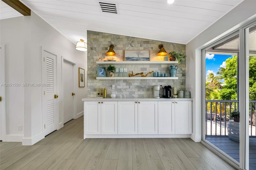 For Rent: $12,500 (4 beds, 3 baths, 1800 Square Feet)