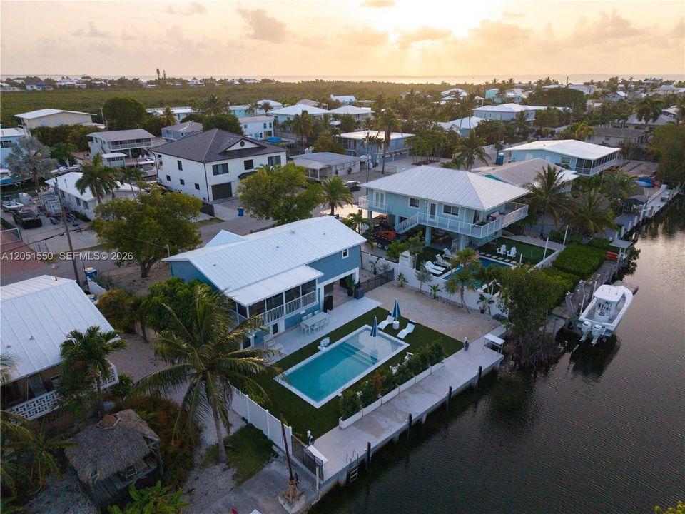 For Rent: $12,500 (4 beds, 3 baths, 1800 Square Feet)