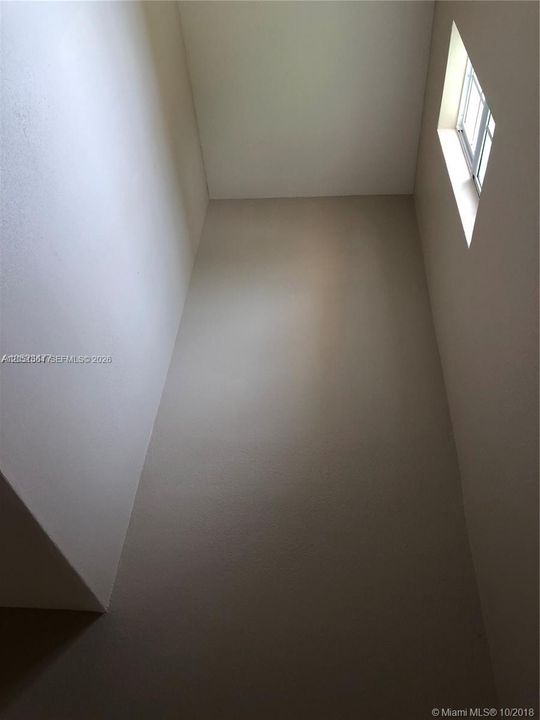 В аренду: $4,800 (5 спален, 4 ванн, 2740 Квадратных фут)