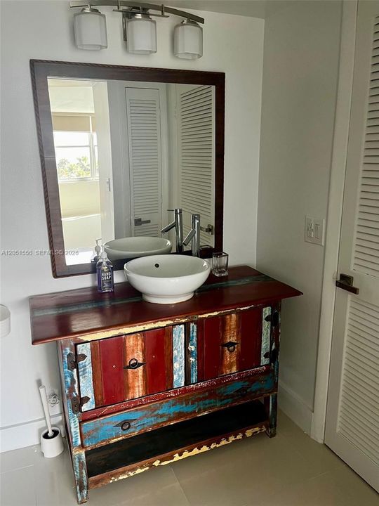 For Rent: $4,700 (2 beds, 2 baths, 1484 Square Feet)