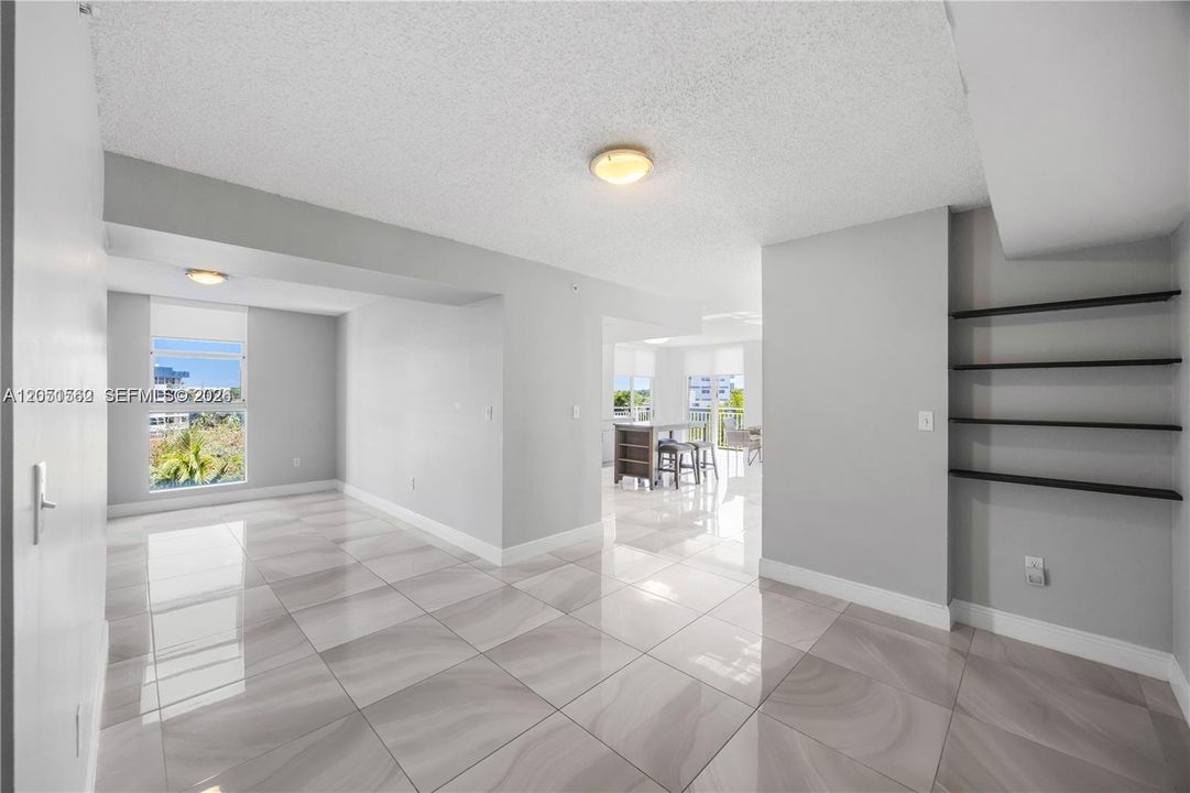 For Sale: $429,000 (1 beds, 2 baths, 1340 Square Feet)