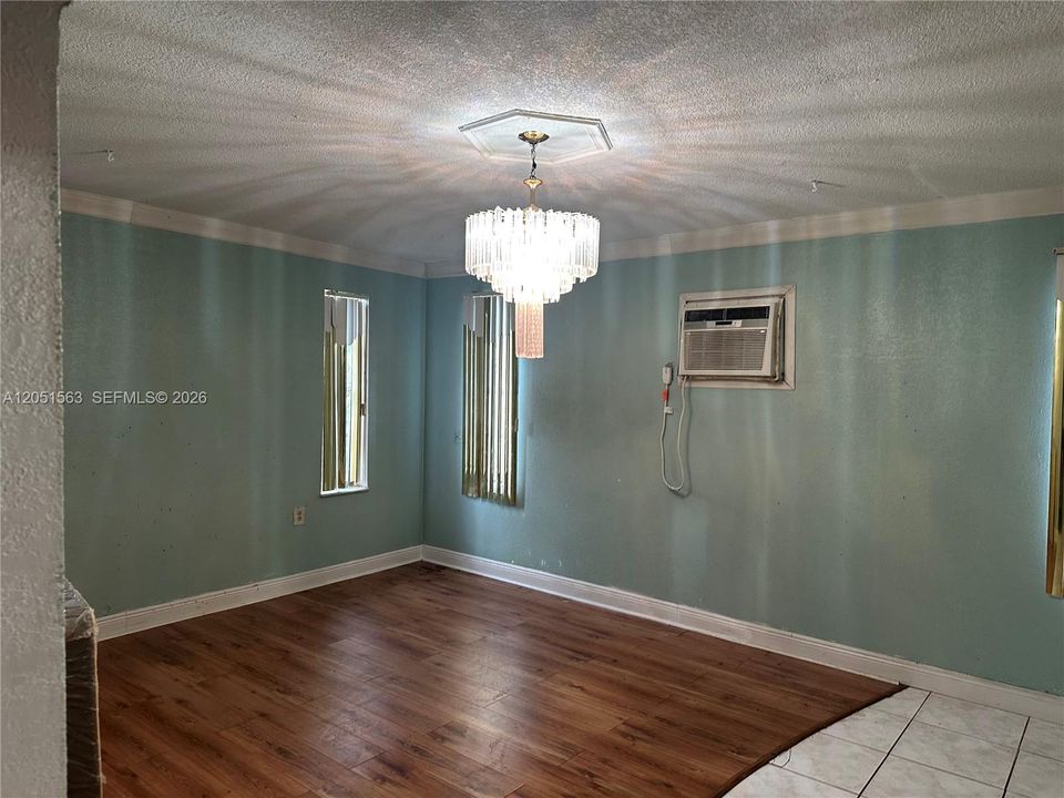 На продажу: $439,000 (3 спален, 2 ванн, 1723 Квадратных фут)