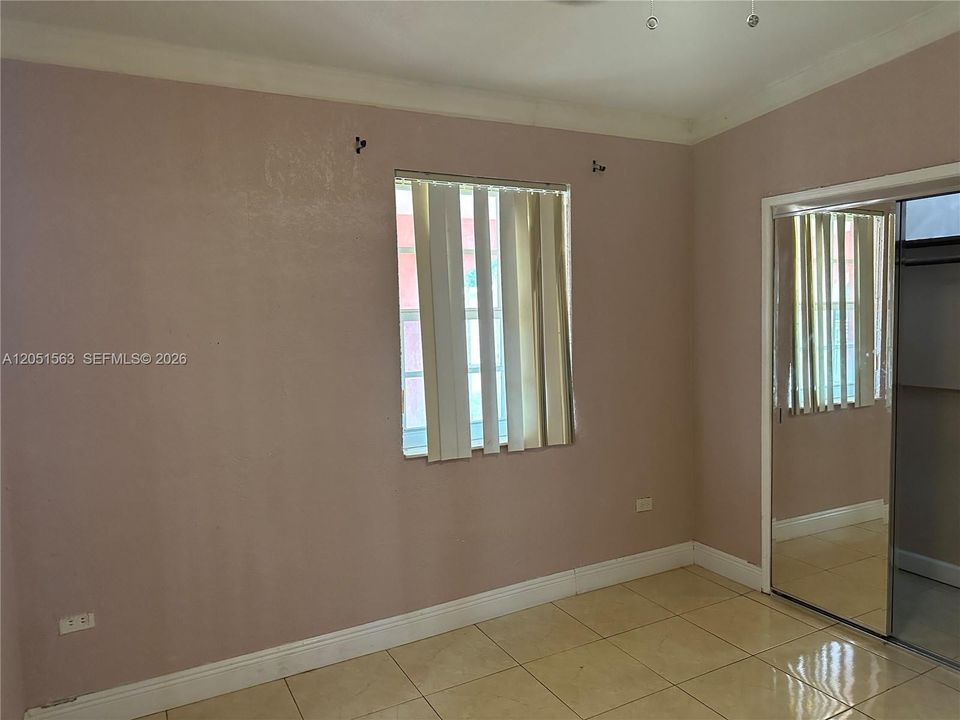На продажу: $439,000 (3 спален, 2 ванн, 1723 Квадратных фут)