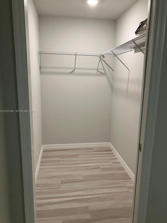 For Rent: $1,600 (3 beds, 2 baths, 1132 Square Feet)