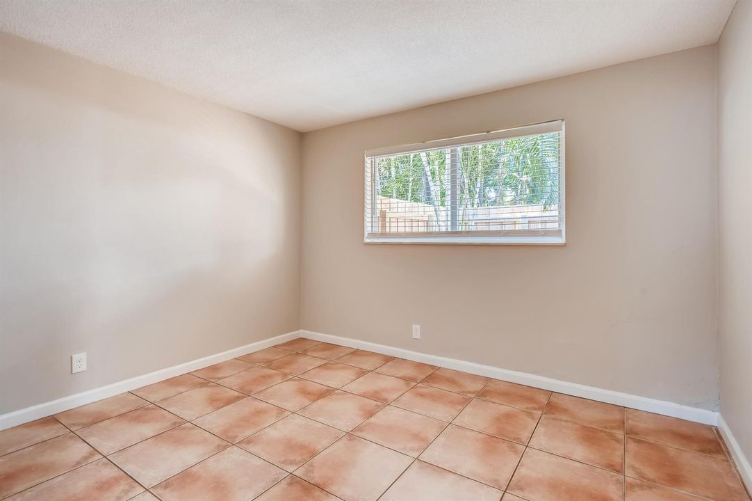 14 Bedroom 1589032751137