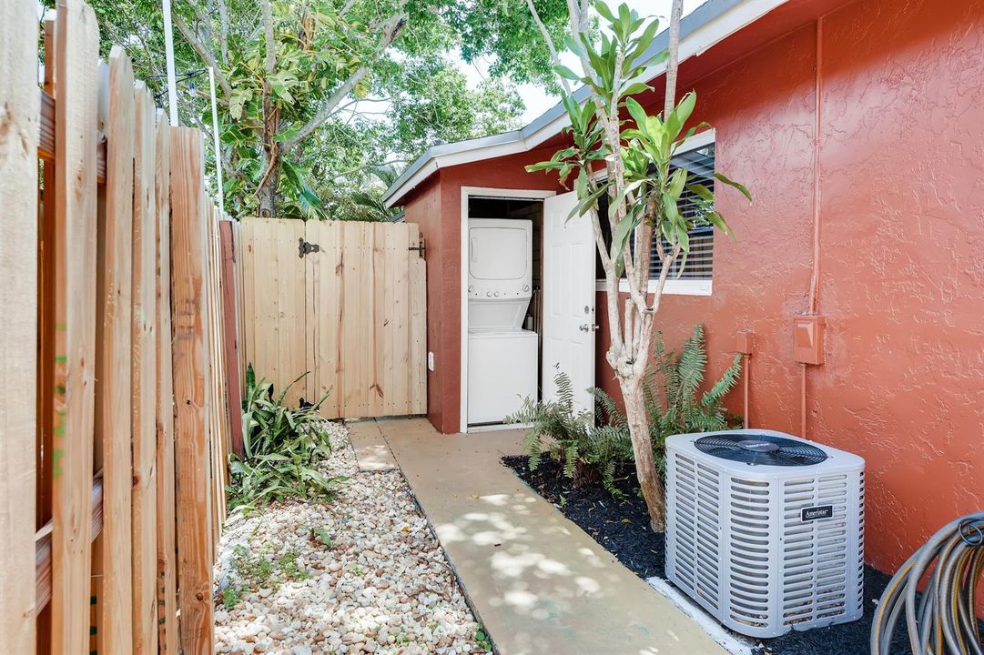 20 Laundry Room 1589032757403