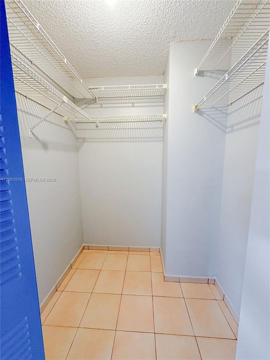 For Sale: $395,900 (2 beds, 2 baths, 1520 Square Feet)