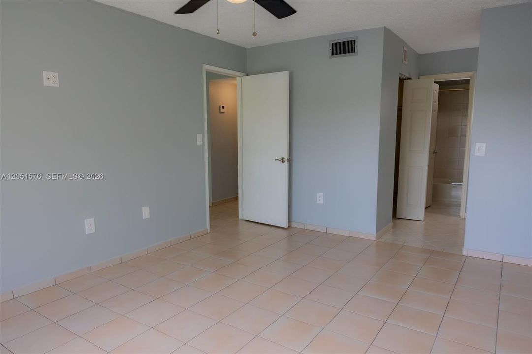 For Sale: $395,900 (2 beds, 2 baths, 1520 Square Feet)