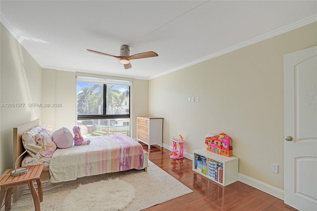 For Rent: $3,950 (2 beds, 2 baths, 1050 Square Feet)