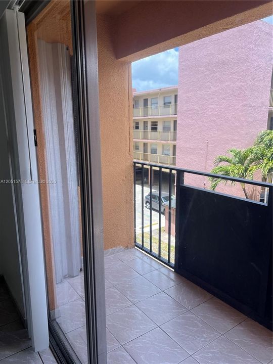 В аренду: $1,800 (1 спален, 1 ванн, 610 Квадратных фут)