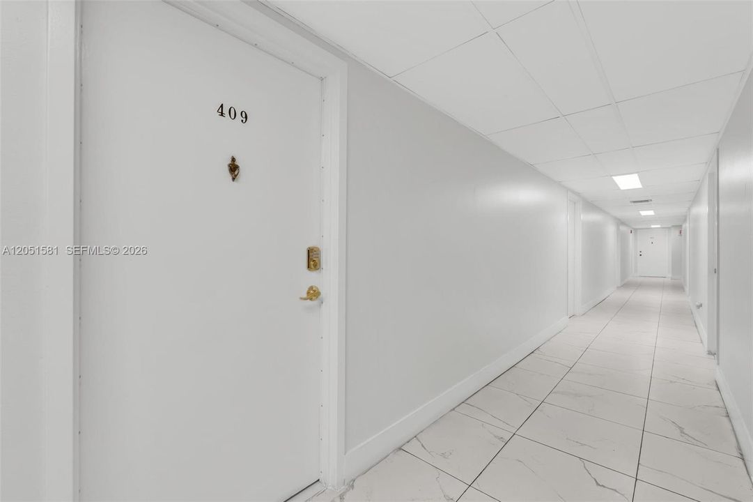 На продажу: $299,000 (1 спален, 1 ванн, 1290 Квадратных фут)