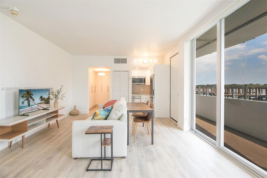 En Venta: $240,000 (0 camas, 1 baños, 470 Pies cuadrados)