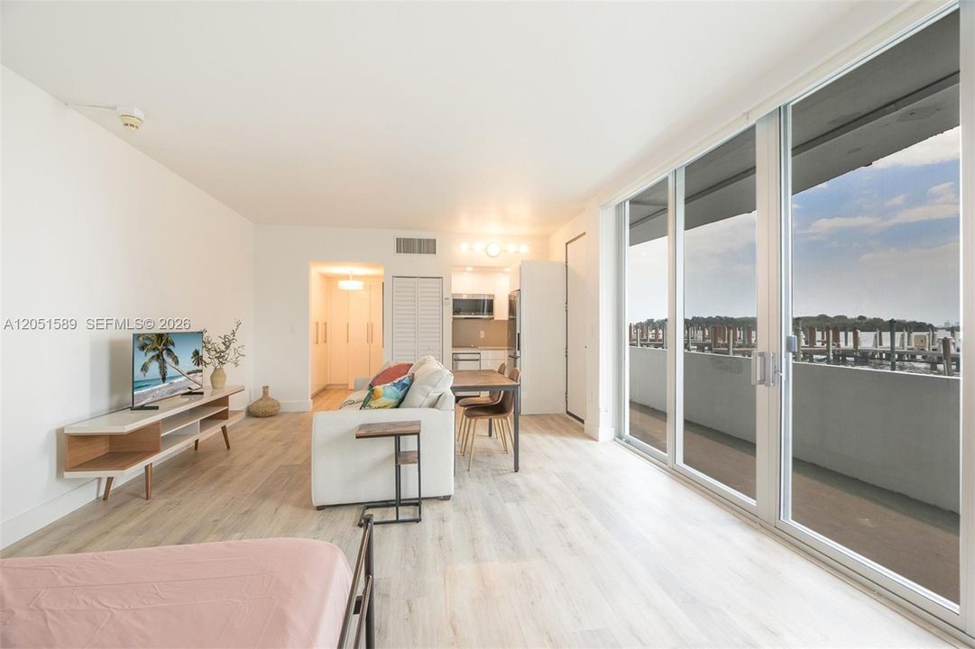 En Venta: $240,000 (0 camas, 1 baños, 470 Pies cuadrados)