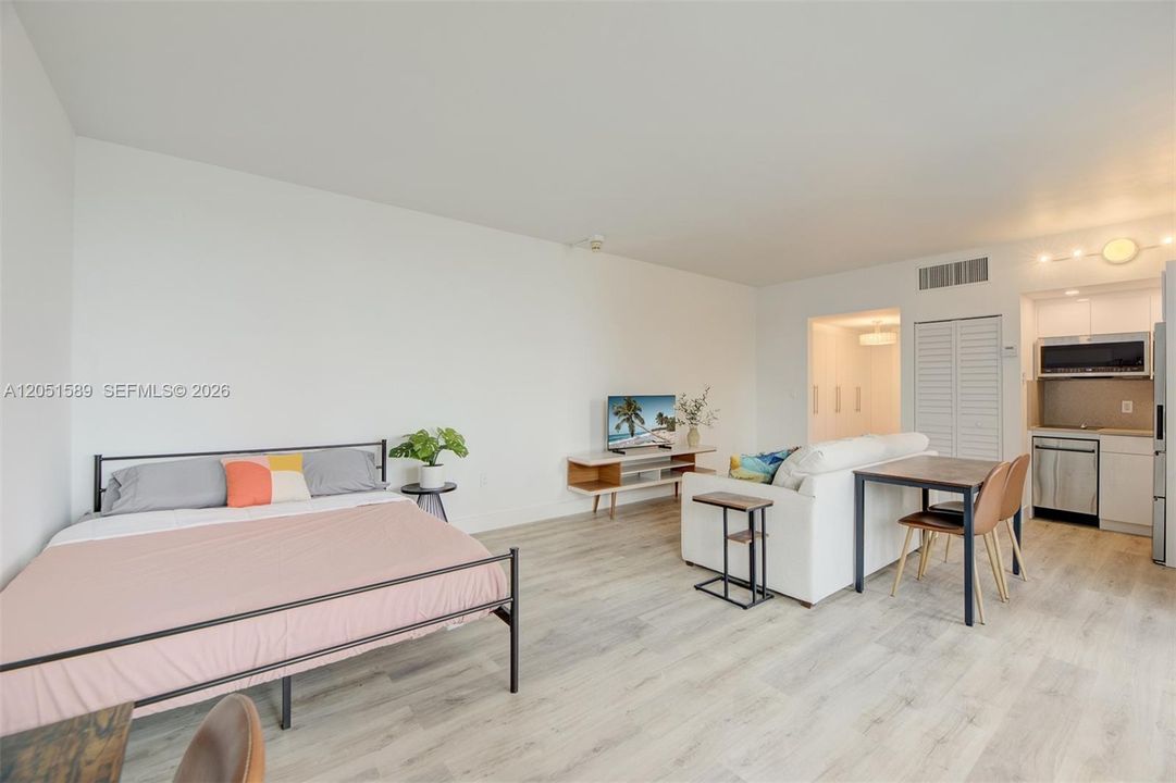 En Venta: $240,000 (0 camas, 1 baños, 470 Pies cuadrados)