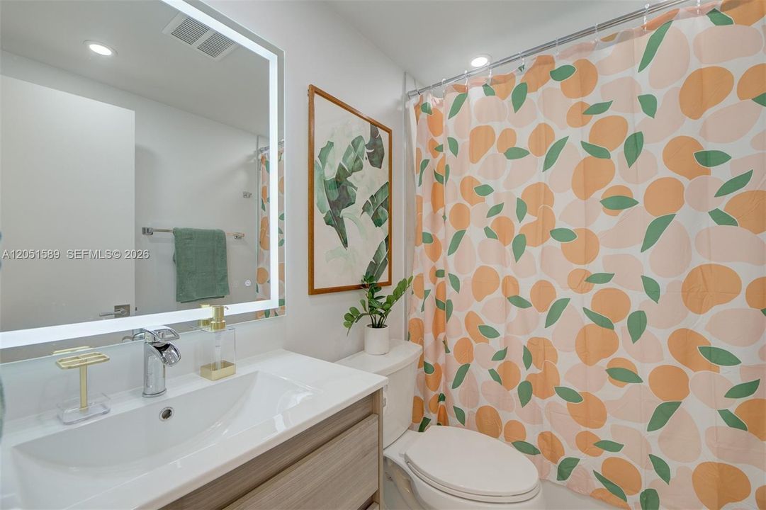 En Venta: $240,000 (0 camas, 1 baños, 470 Pies cuadrados)
