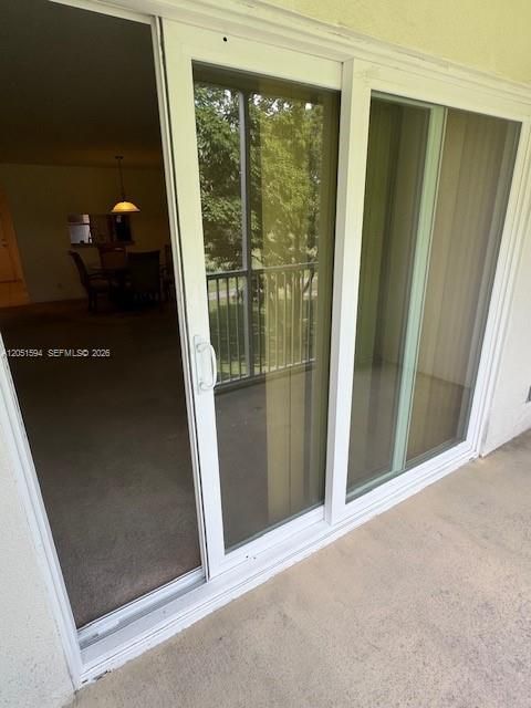 For Sale: $209,000 (2 beds, 2 baths, 1193 Square Feet)