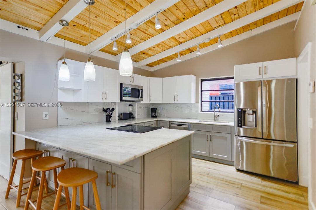 For Sale: $990,000 (3 beds, 3 baths, 1716 Square Feet)