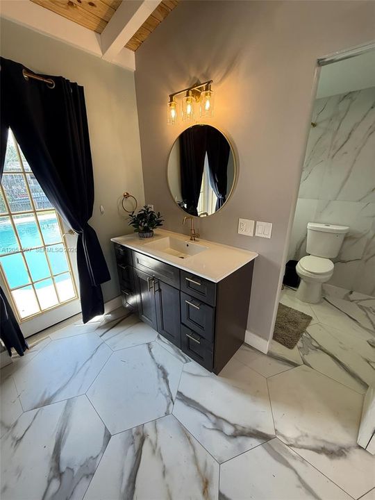 For Sale: $990,000 (3 beds, 3 baths, 1716 Square Feet)