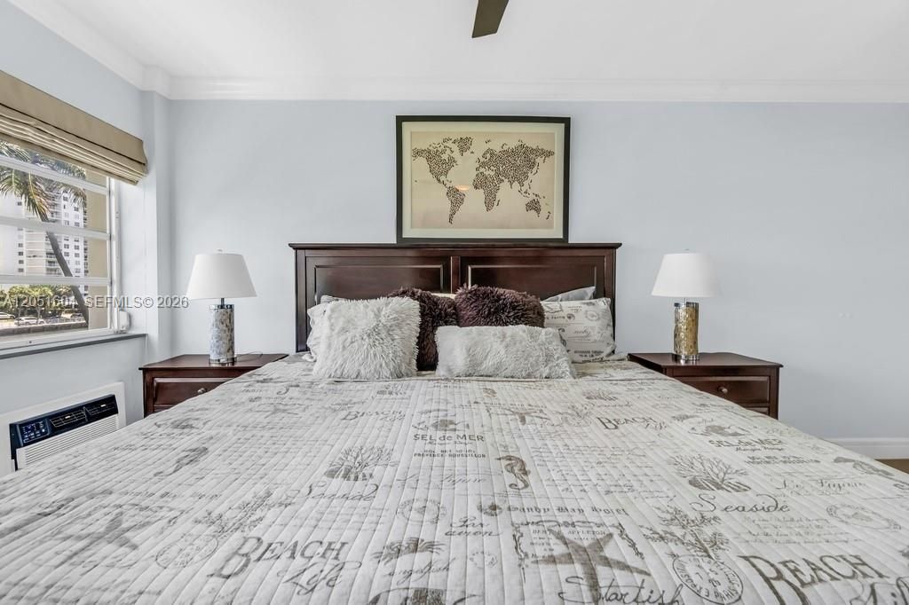 For Rent: $2,500 (2 beds, 2 baths, 858 Square Feet)