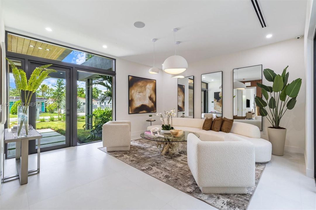 For Sale: $3,249,000 (5 beds, 6 baths, 4902 Square Feet)
