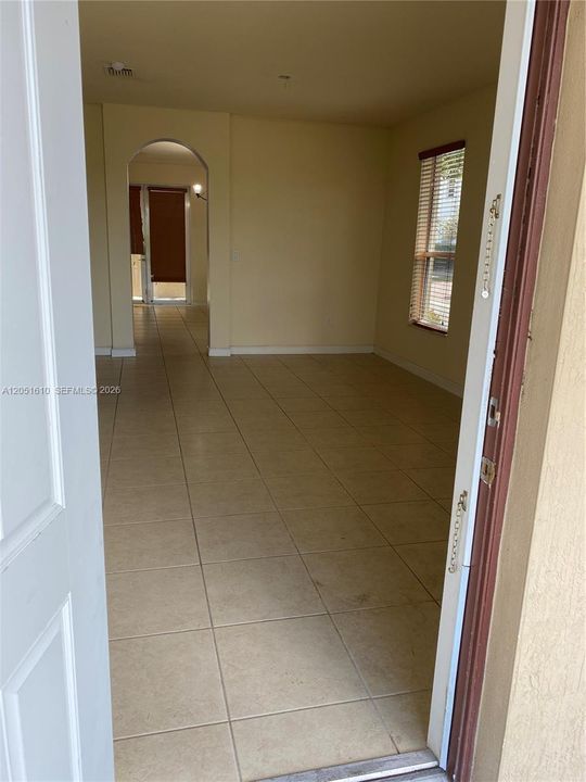 En Renta: $3,350 (4 camas, 3 baños, 2312 Pies cuadrados)
