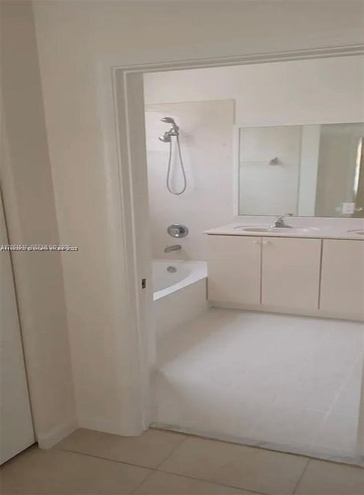 В аренду: $2,900 (3 спален, 2 ванн, 1426 Квадратных фут)