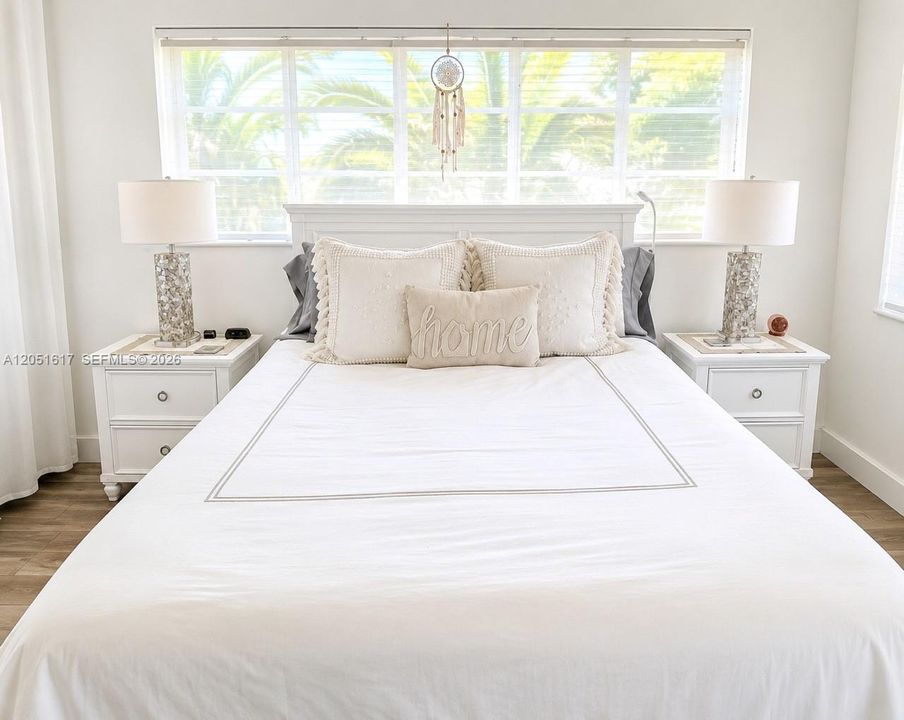 For Rent: $3,000 (2 beds, 1 baths, 792 Square Feet)