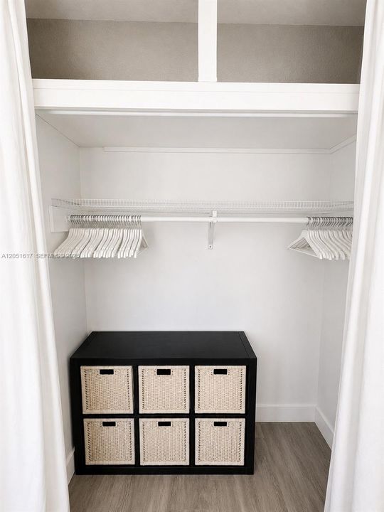 For Rent: $3,000 (2 beds, 1 baths, 792 Square Feet)