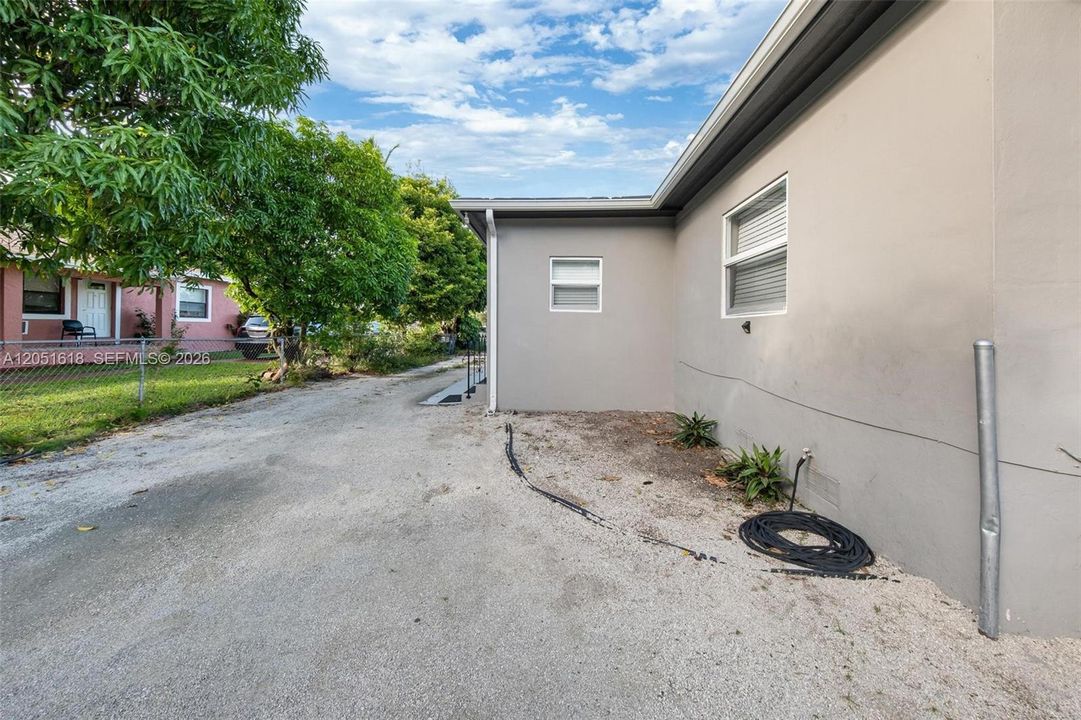 For Sale: $719,250 (0 beds, 0 baths, 1832 Square Feet)