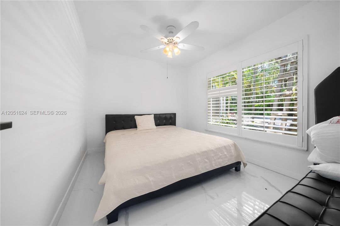 En Renta: $25,000 (4 camas, 3 baños, 2932 Pies cuadrados)