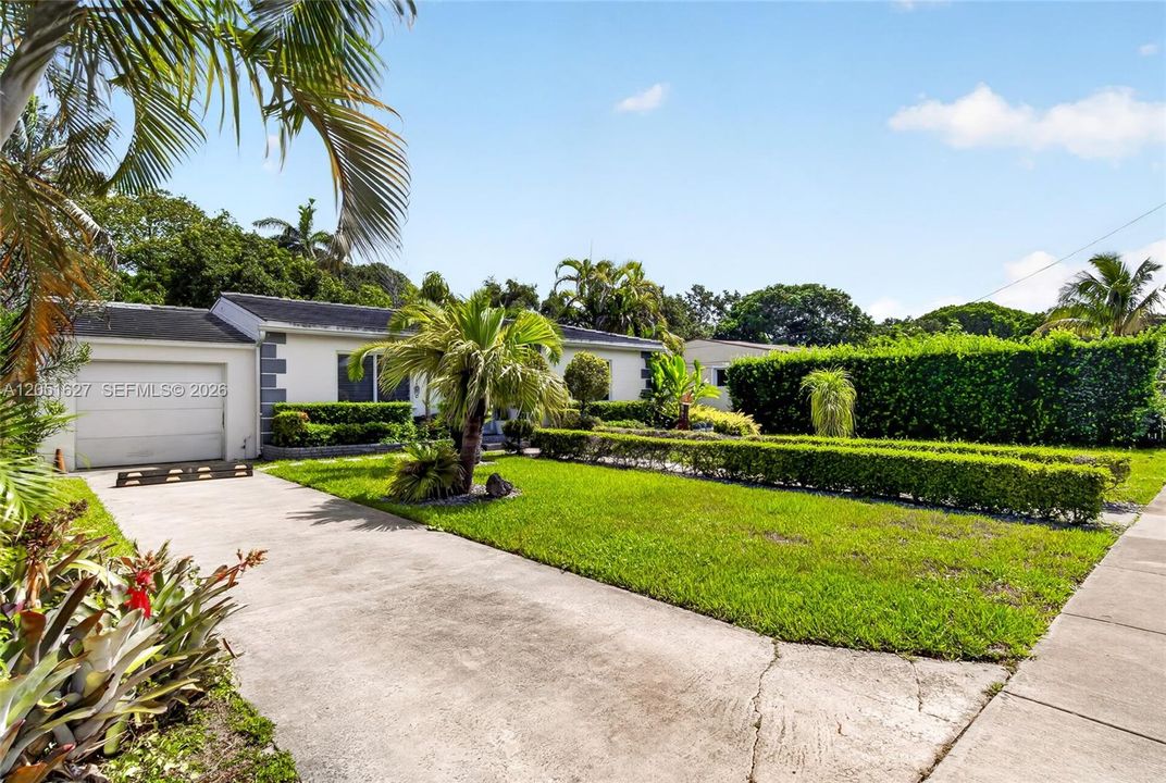 For Sale: $1,195,000 (3 beds, 2 baths, 0 Square Feet)