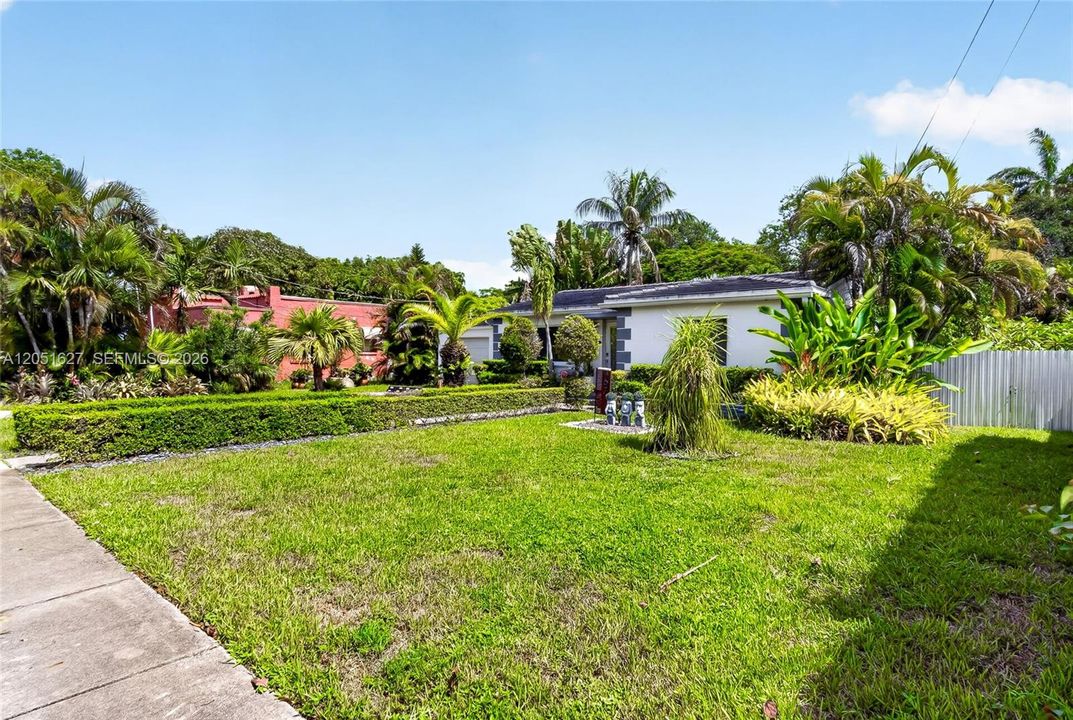 For Sale: $1,195,000 (3 beds, 2 baths, 0 Square Feet)
