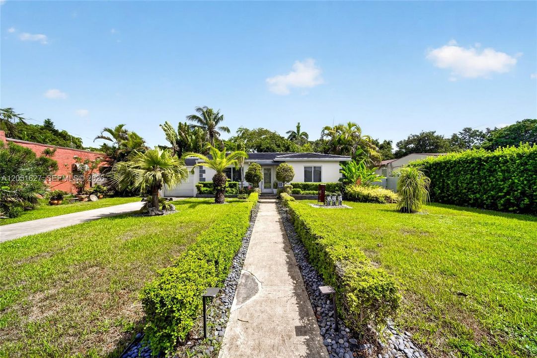 For Sale: $1,195,000 (3 beds, 2 baths, 0 Square Feet)