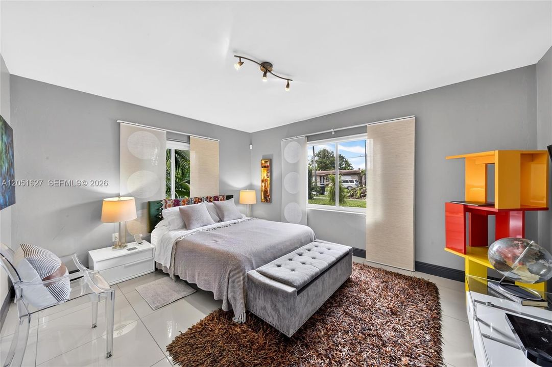 For Sale: $1,195,000 (3 beds, 2 baths, 0 Square Feet)