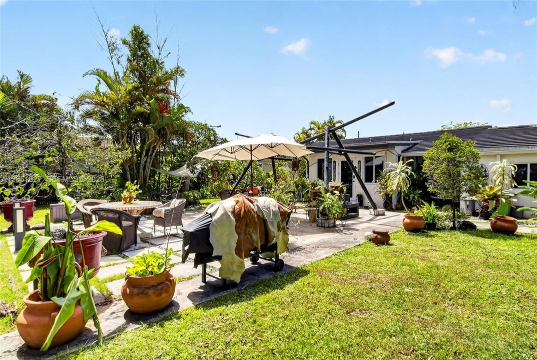 For Sale: $1,195,000 (3 beds, 2 baths, 0 Square Feet)