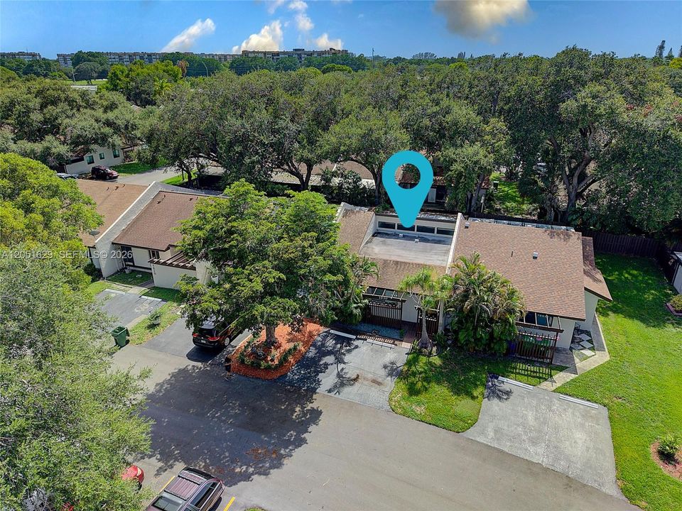 For Sale: $455,000 (2 beds, 2 baths, 1168 Square Feet)