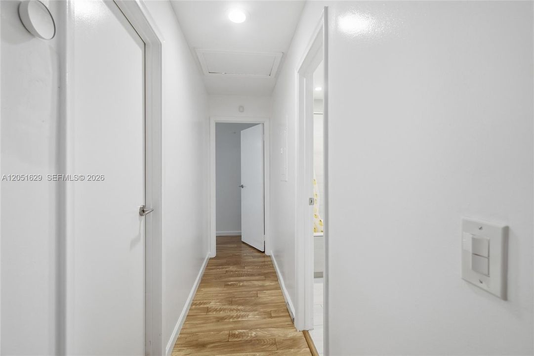 For Sale: $455,000 (2 beds, 2 baths, 1168 Square Feet)