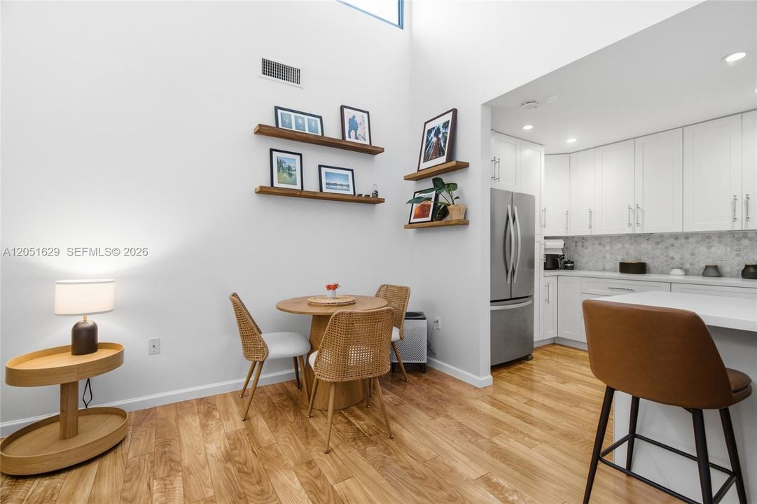 For Sale: $455,000 (2 beds, 2 baths, 1168 Square Feet)