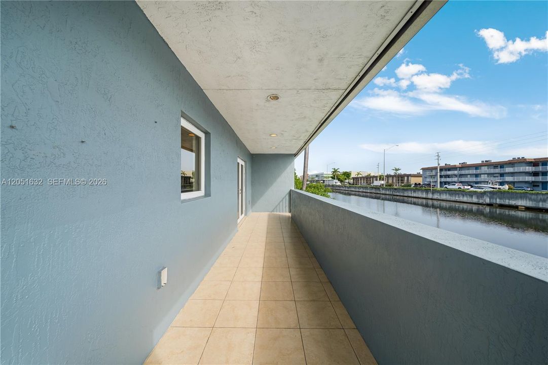 For Rent: $3,000 (3 beds, 1 baths, 1611 Square Feet)