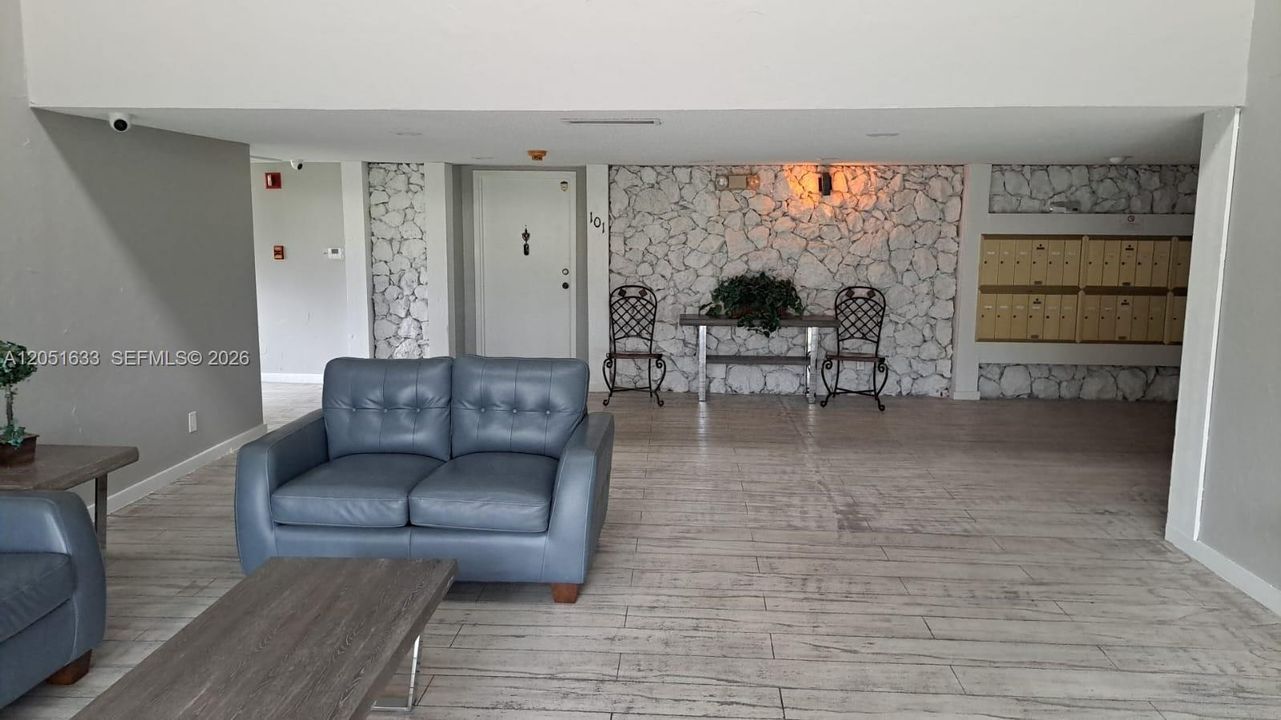 В аренду: $2,150 (1 спален, 1 ванн, 845 Квадратных фут)